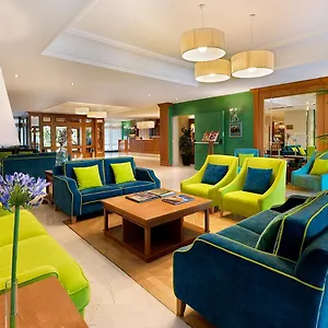 https://iseo-lago-hotel.it-lombardy.com